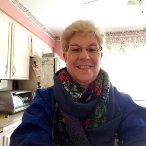 Mama Deutch (10:30 wave)